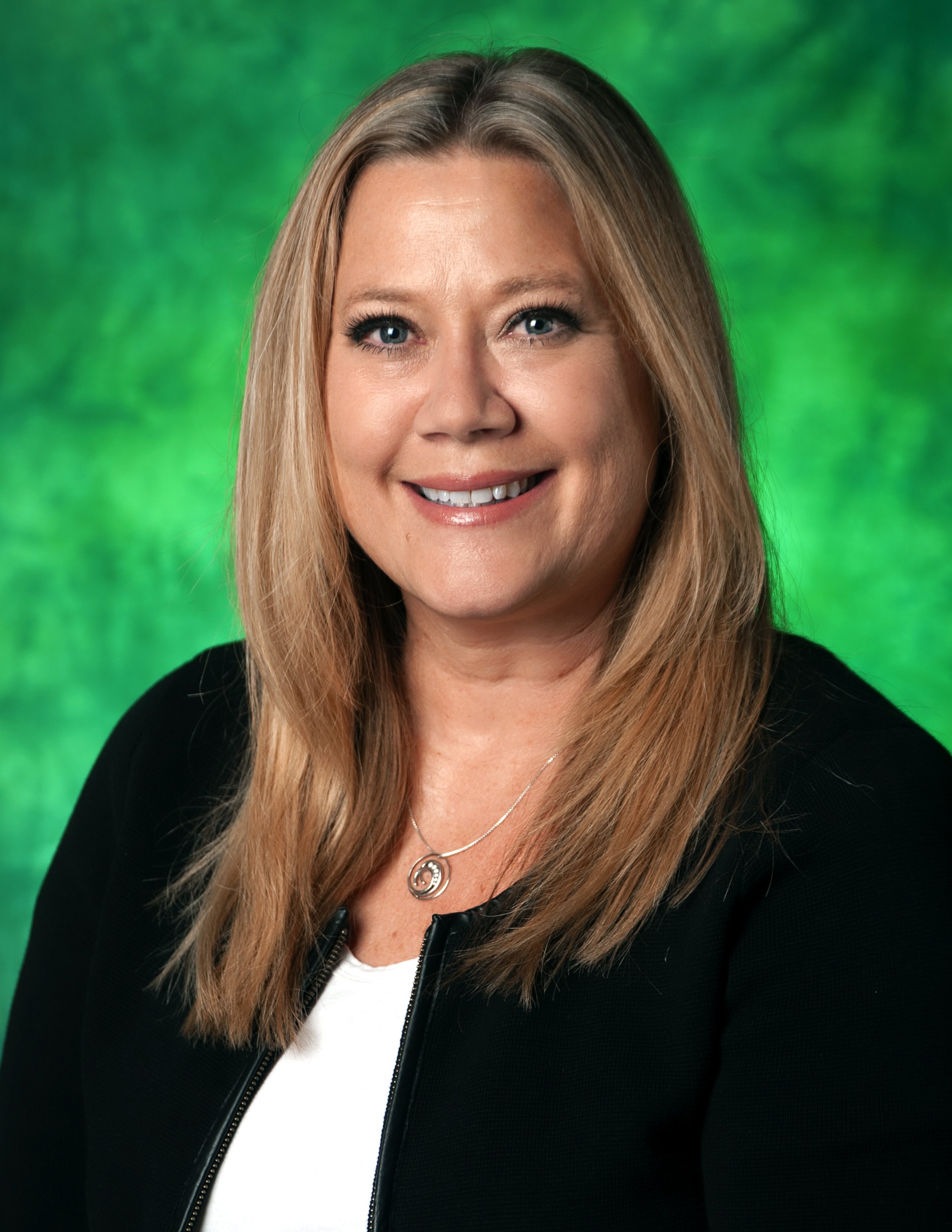 Dr. Amie Lund